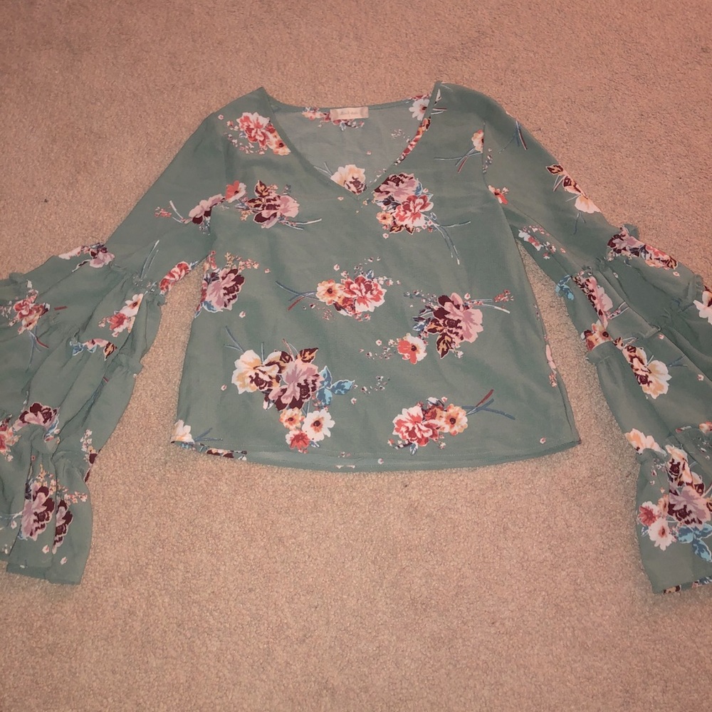 3/$20 • NWOT ALTAR’D STATE BLOUSE